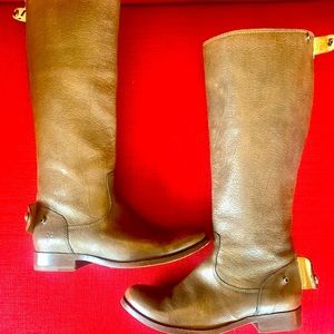 Frye Boots excellent condition in box size 5.5